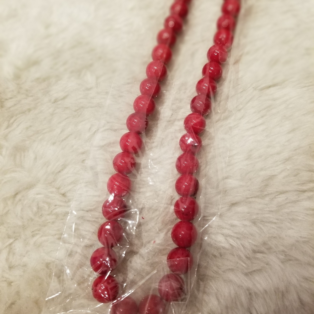 Vintage Coral Red Bead Necklace (wholesale avail) - Picture 5 of 5
